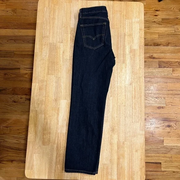 Levi's 550 Dark Wash - Picture 5 of 9